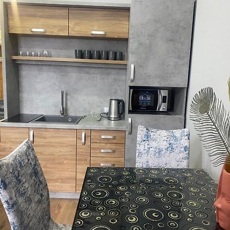 Loft Квартира В Центрі Львова ภายนอก รูปภาพ